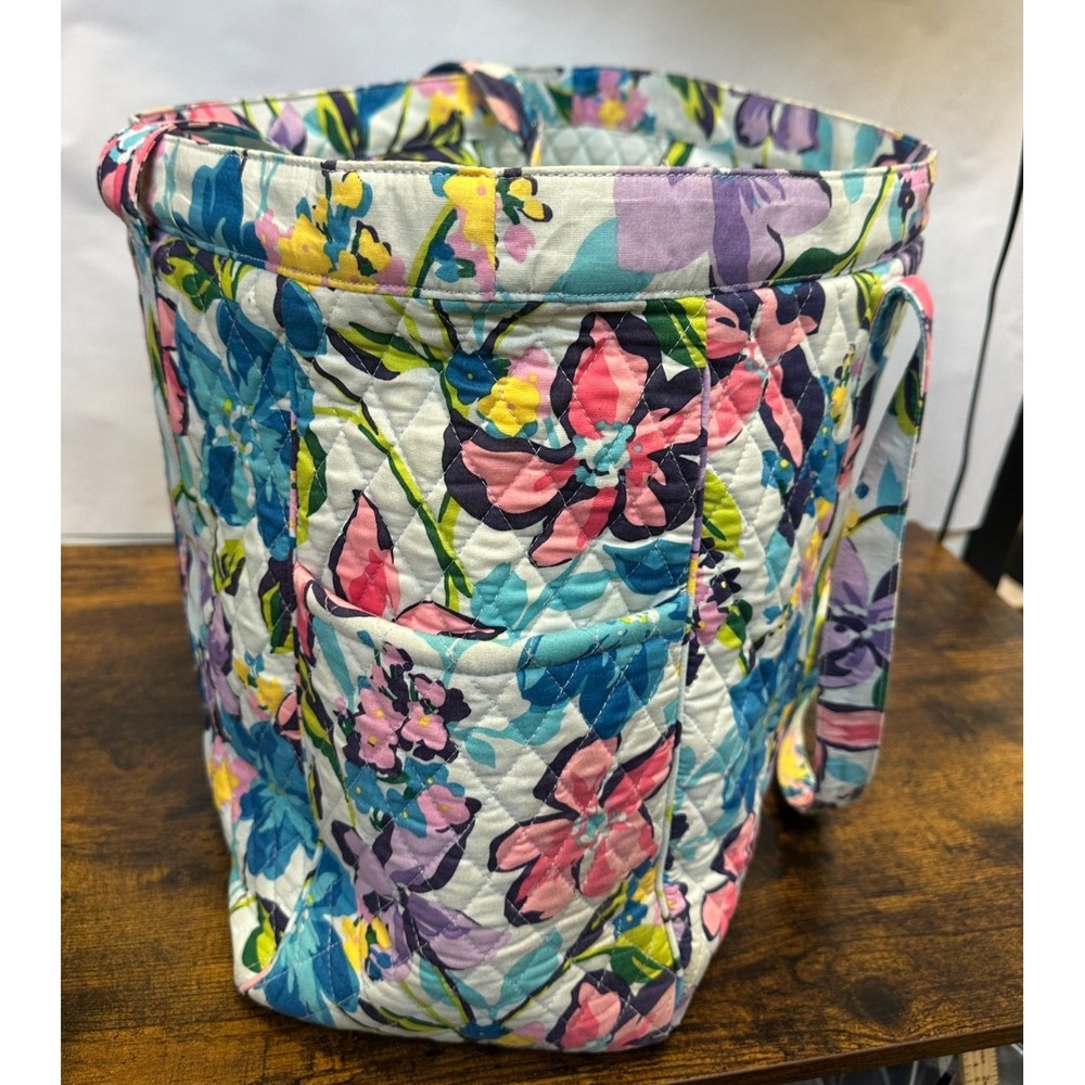 Vera Bradley Marian Floral XL Quilted Zip Top Tote Travel Bag 23 x 15 x 7 Large - Picture 12 of 14